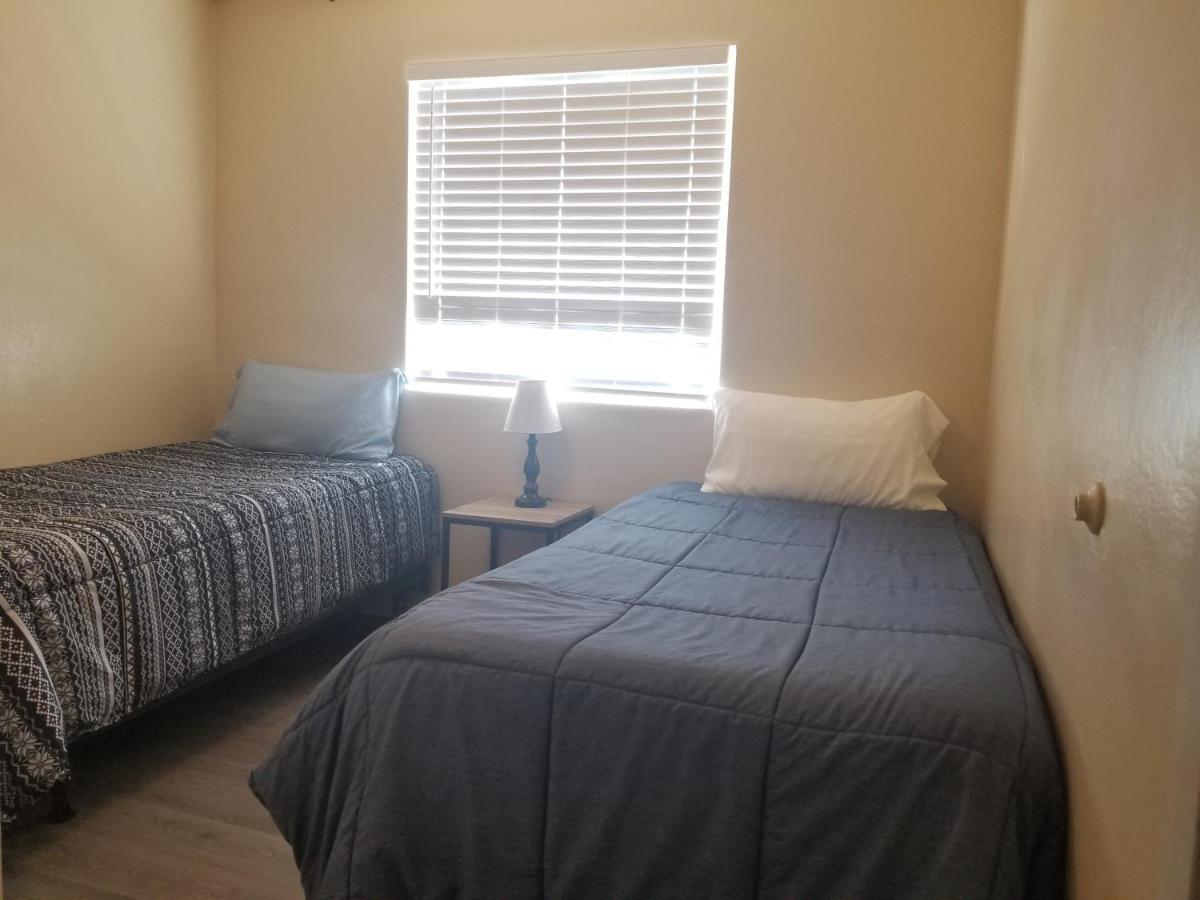 Southwest Tucson Gateway Apartment ภายนอก รูปภาพ